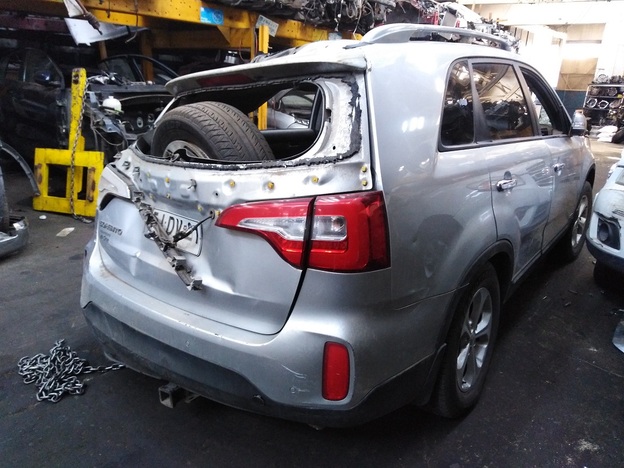  Kia SORENTO 2012    EN DESARME